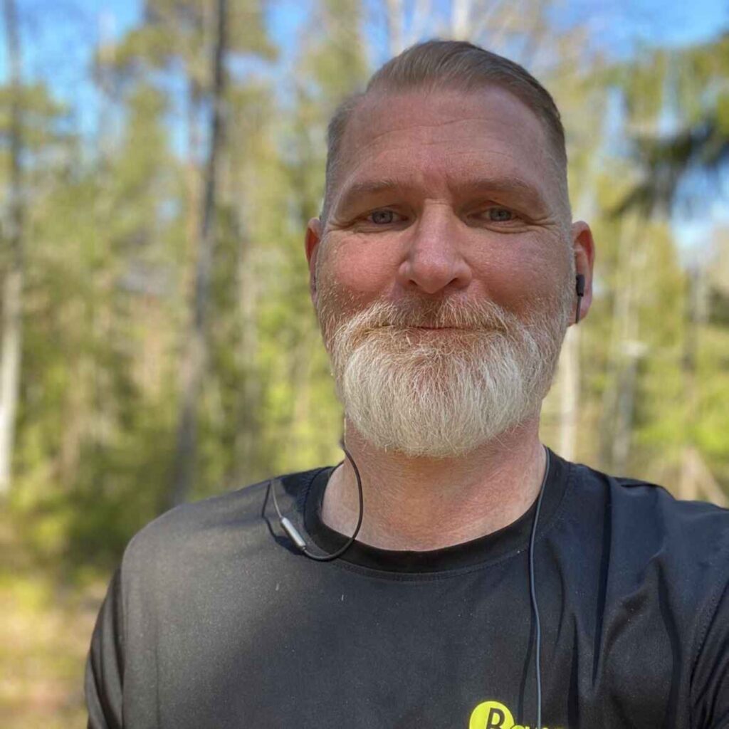 Tack för applåderna, men var är pengarna?